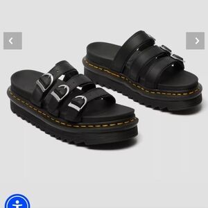 Dr. Martens leather slide EUC